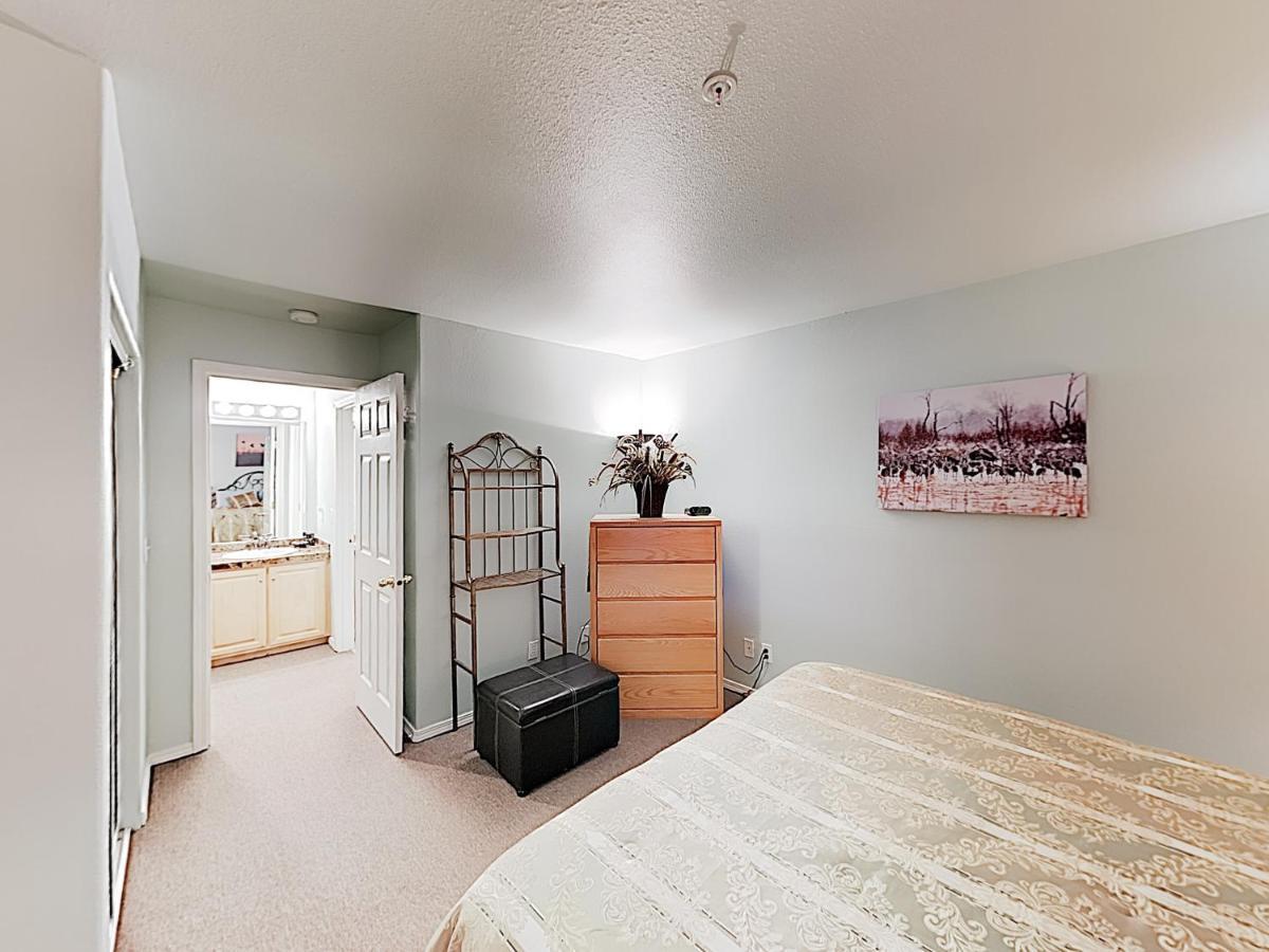 New Listing! Bay-View Beauty With Private Balcony Condo Lincoln City Exterior foto